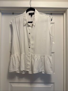 Laundry By Shelli Segal White Sleeveless Button-Front Ruffle-Hem Blouse